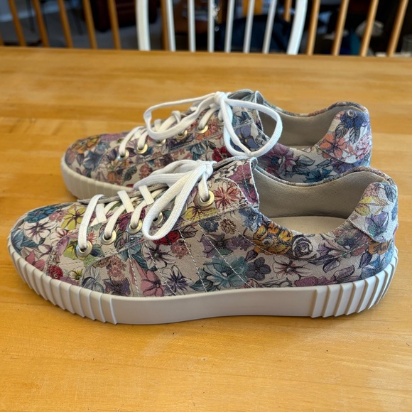 Romika suede floral sneakers boho rubber low platform NEW by Josef Seibel comfy - Picture 6 of 13